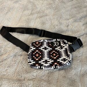 Geometric Pattern Belt Bag